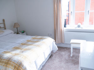 Photo 26- click for photo gallery